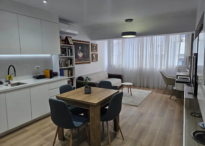 Center - Cozy And Comfort Apartment