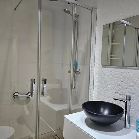 Center - Cozy And Comfort *